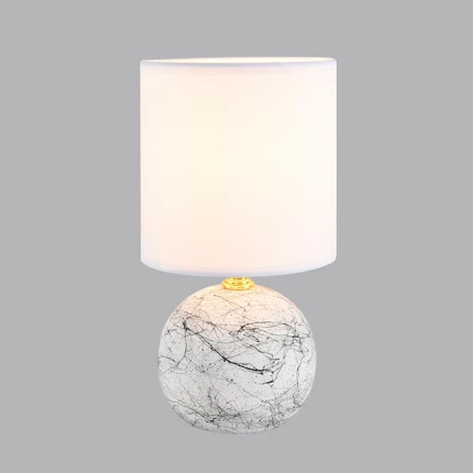 Декоративная настольная лампа Lumion VILANA 8166/1T