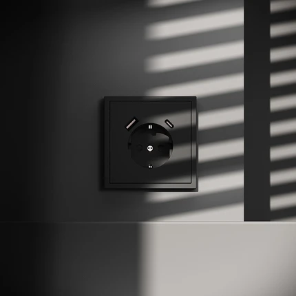Розетка с/з со шторками + USB VOLTUM S70 VLS040508
